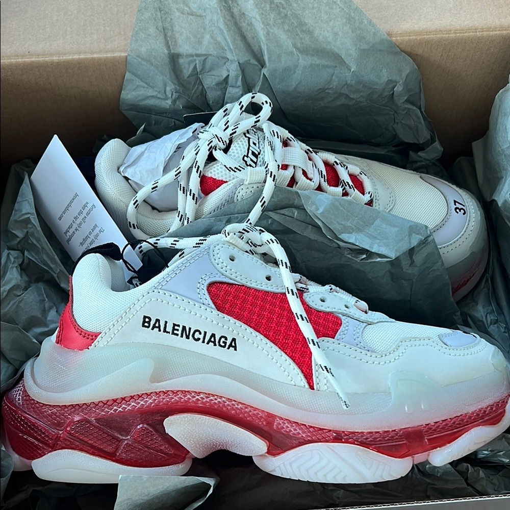 Balenciaga Sneakers (New) - Picture 2 of 3